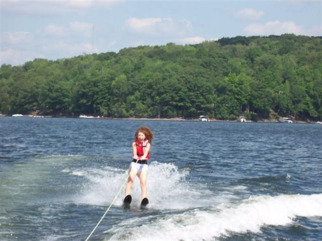 Kasey_Waterski_Pics_004.jpg